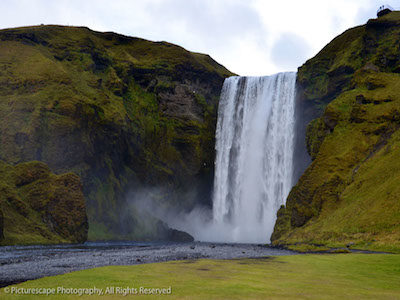 Category_IcelandWaterfall